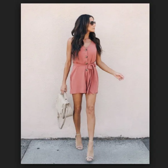 Lightweight Romper - Picture 1 of 6